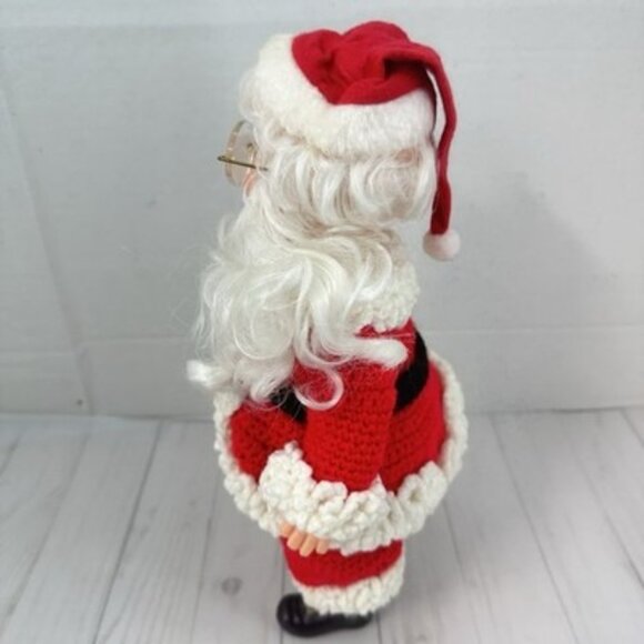 Vintage Crochet Mr. and Mrs. Santa Claus Doll Crocheted Outfits 14" - Picture 5 of 16